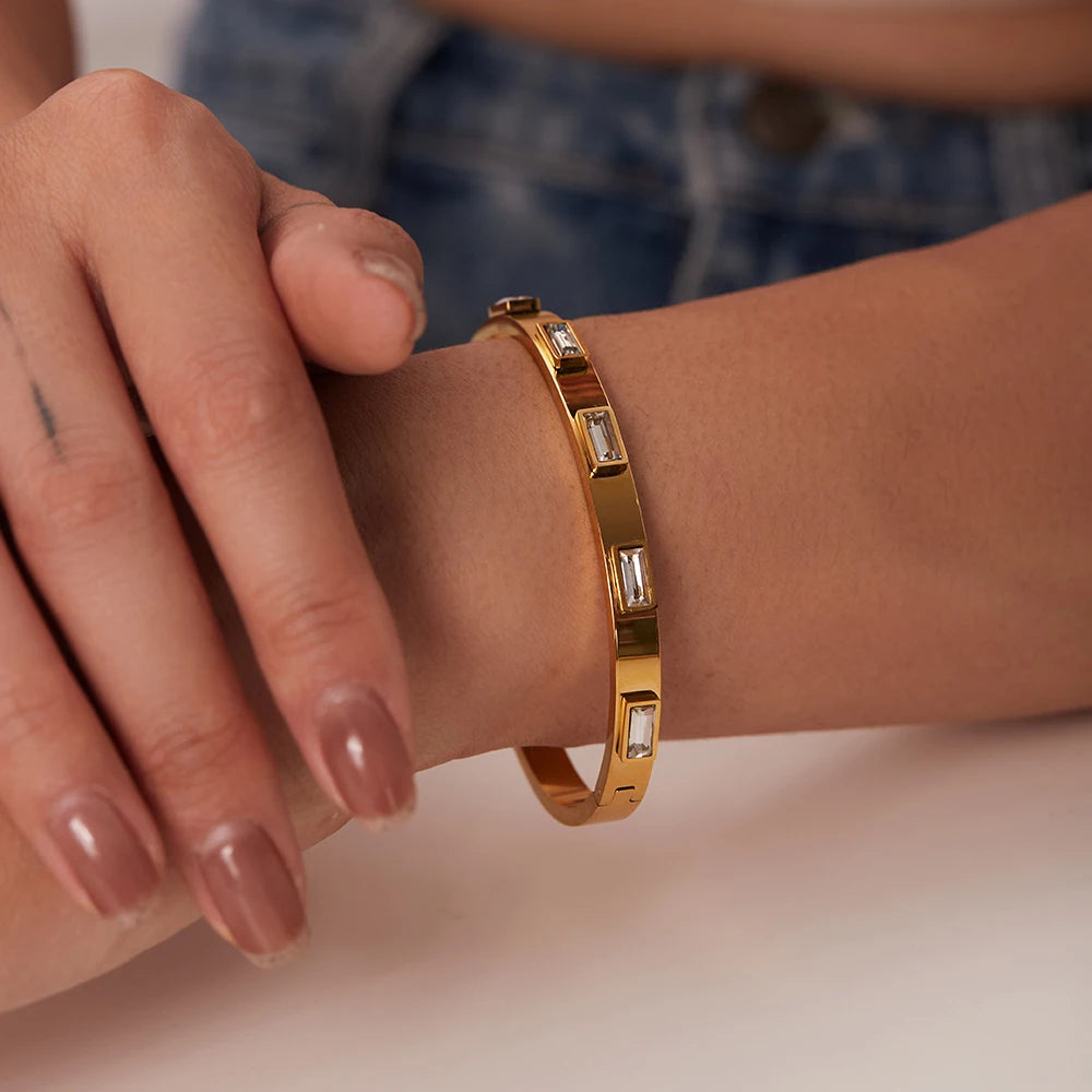 Uworld Stainless Steel Golden Chain Bangle Bracelet Minimalist Geometric Metal Women Bracelet Waterproof Jewelry for Women Men