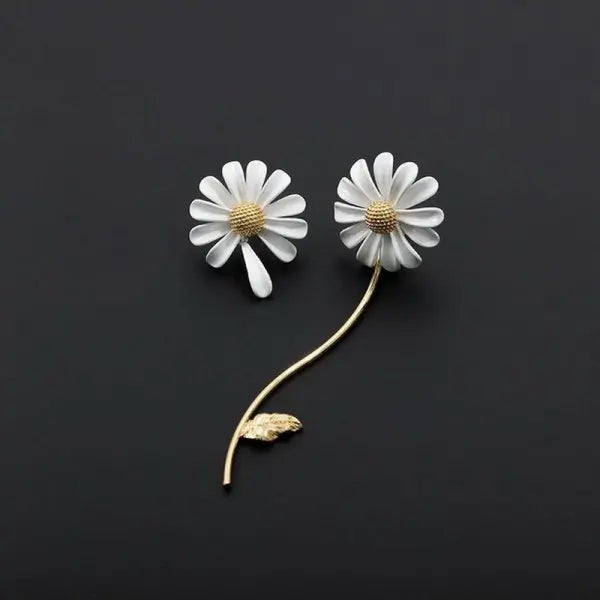New Fashion Asymmetric Tassel Flower Earrings For Women Korean Style White Daisy Rhinestone Earring Girl Party Jewelry Gift