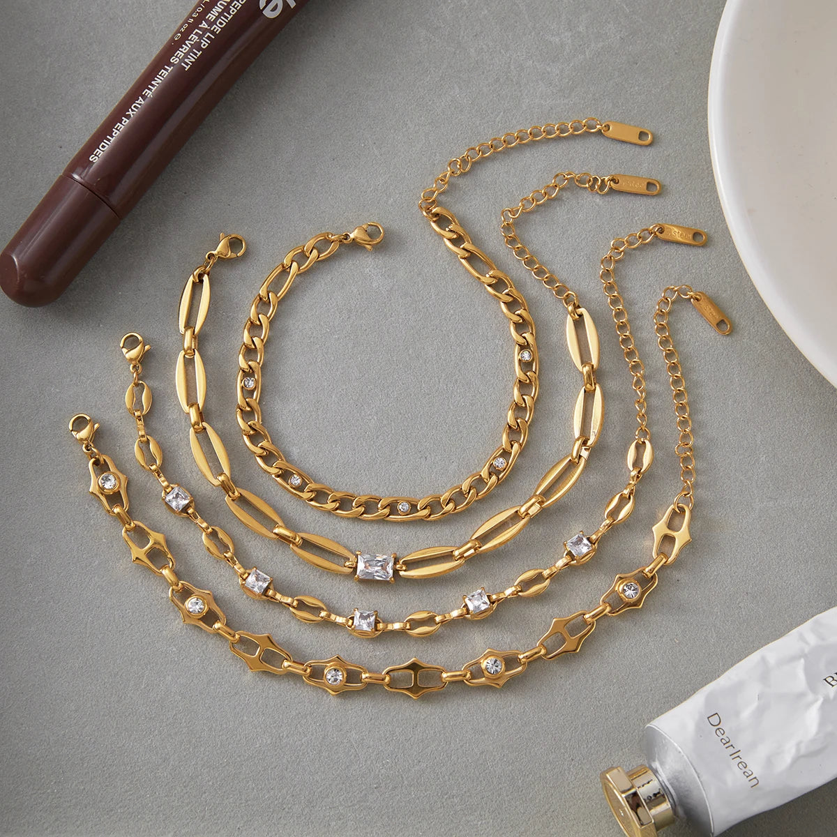 Uworld Classic Trendy 18K Gold Color Plated Inlay White Zircon Irregular Hollow Bracelet Waterproof Stainless Steel Jewelry Gift