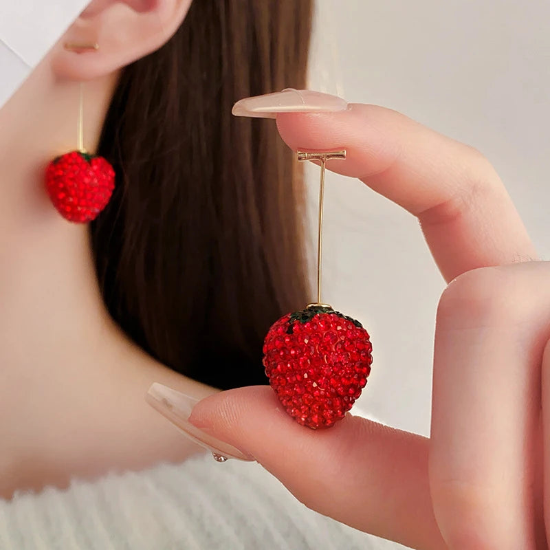 Rhinestone Red Strawberry Stud Earrings for Women Korean Cute Sweet Crystal Personality Earring Light Luxury Temperament Jewelry