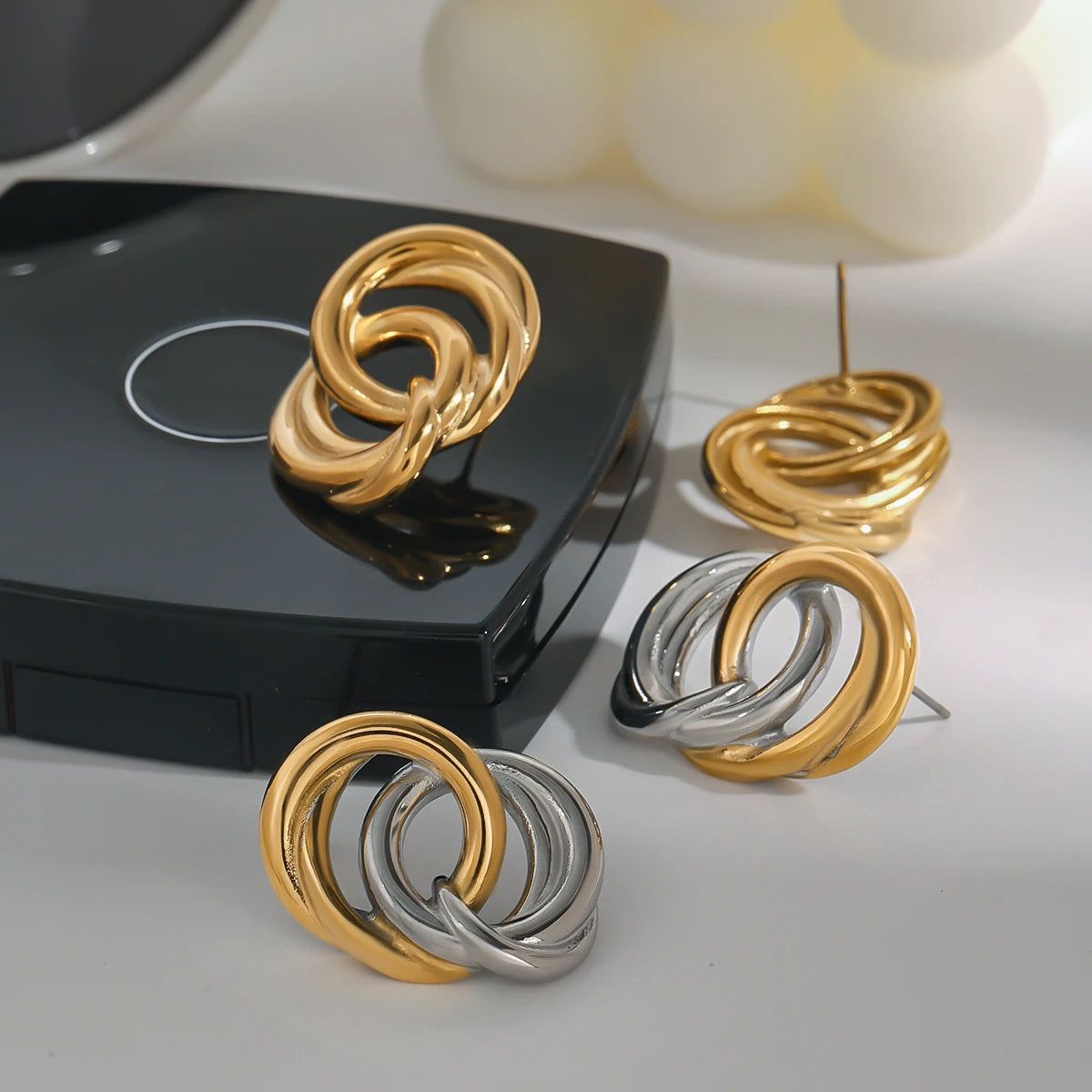 Uworld Minimalist Stainless Steel Hollow Ears Studs Geometric Line Wrapped Earrings Women's Jewelry Gift for Her