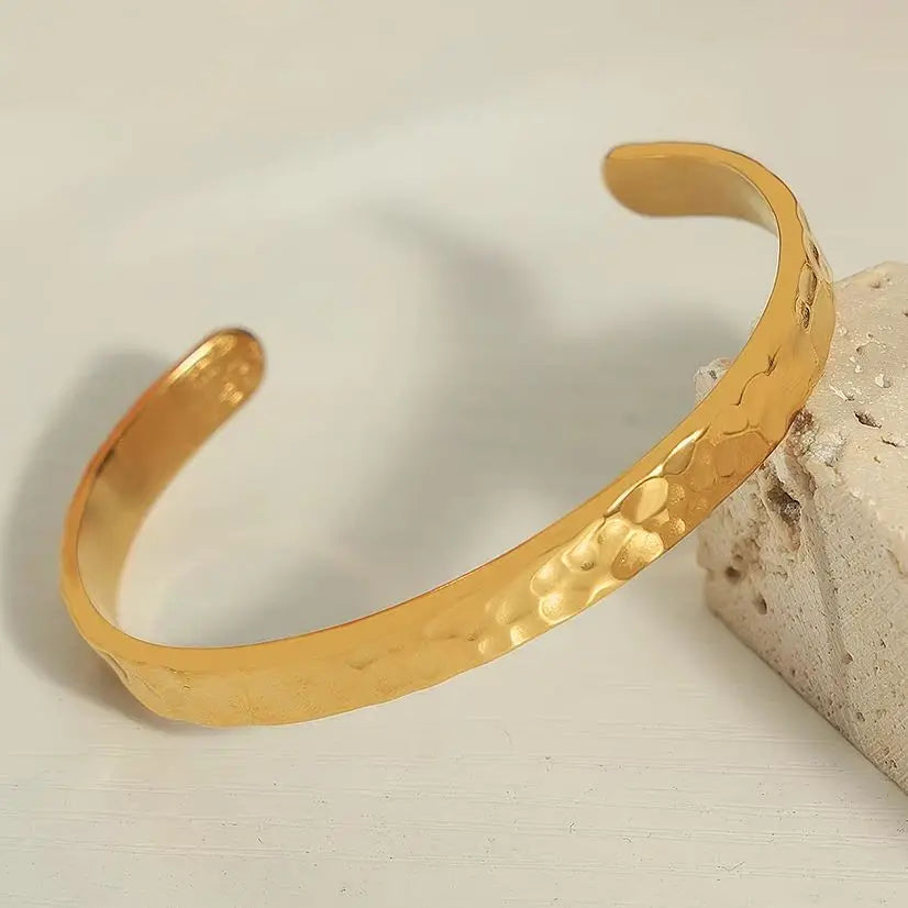 Niovra Stainless Steel Charm Cuff Bracelets For Women Irregular Hammer Pattern Statement Bangle Female Waterproof Jewelry