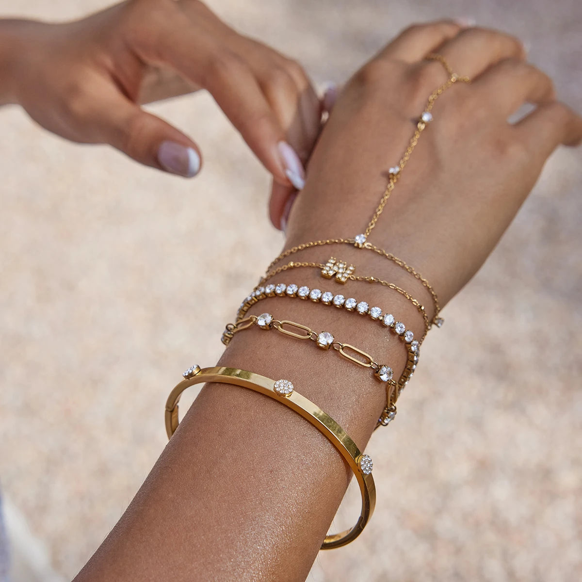 Uworld Simple Classic Style 18K Gold Color Plated Stainless Steel Round Zircon Tennis Chain Bracelet Stackable Chain Necklace Wo