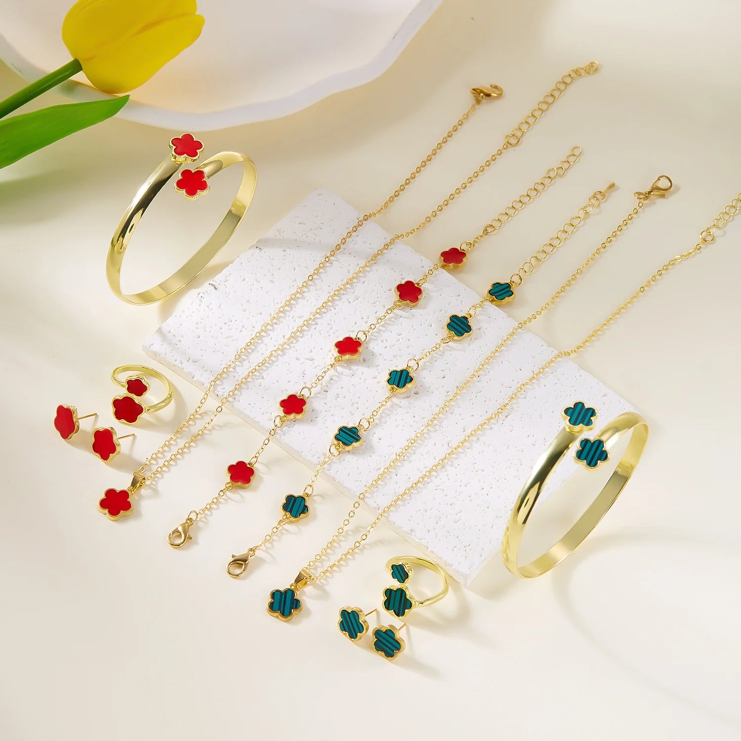5pcs/set Lucky Five Leaf Flower Necklace Bracelet Earrings Ring Set for Women Colorful Enamel Plum Blossom Jewelry Party Gifts