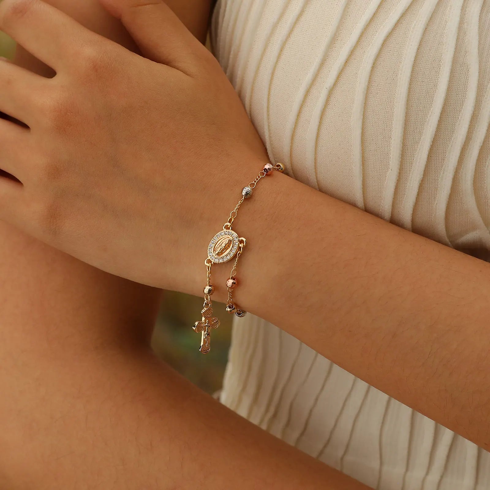 Virgin Mary Rosary Bead Cross Bracelet for Women, Tri-color Adjustable Chaiin Virgin of Guadalupe Bracelet Jewelry Gift