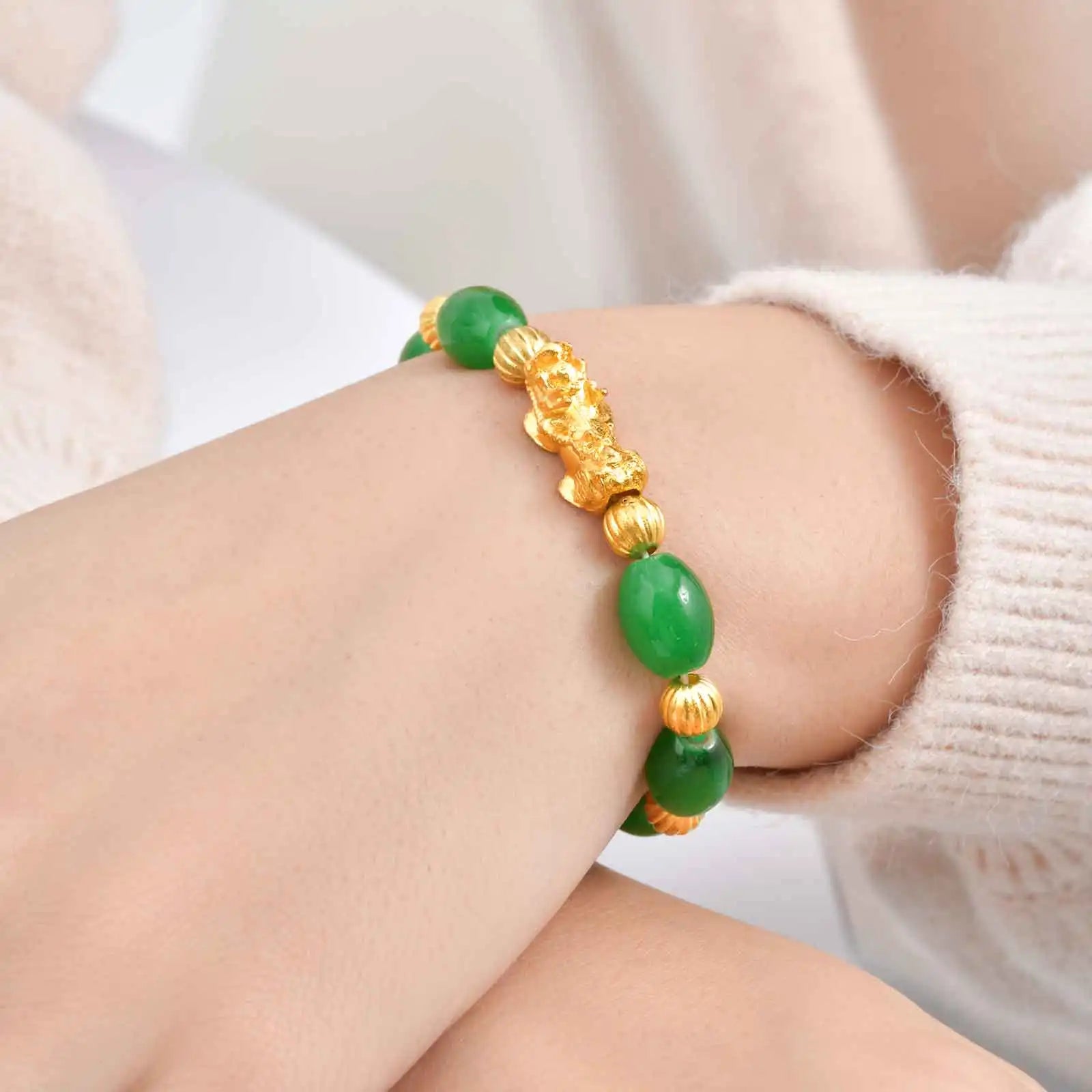 Pixiu Guardian Beads Bracelet for Women,Bring Luck Wealth Strand Bracelets,Wristband Lucky Wealthy Bangle Jewelry Gift Wholesale