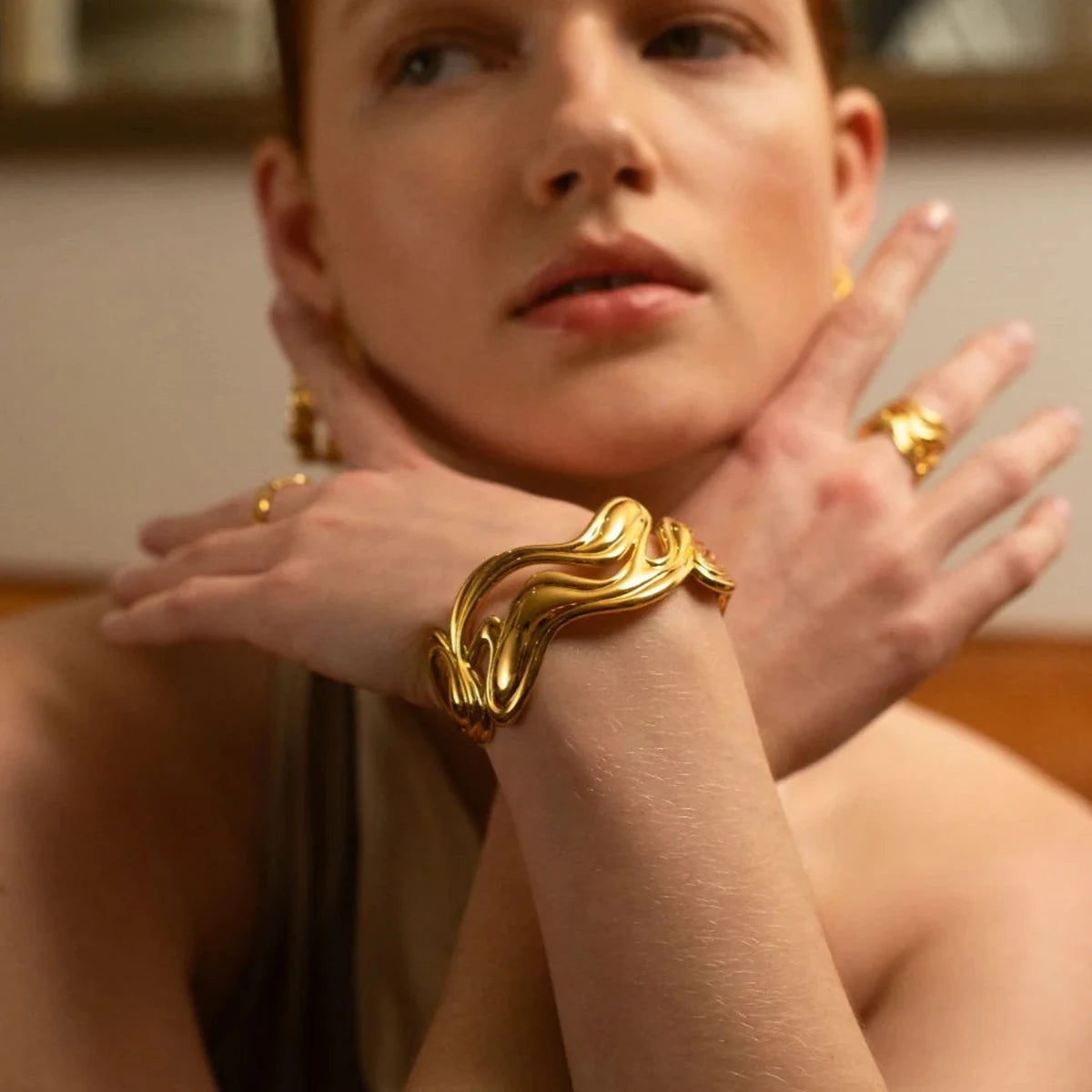 Uworld Waterproof 316l Stainless Steel Irregular Exaggerated Big Cuff Bracelet Bangle Stylish Unique Design Golden Charm