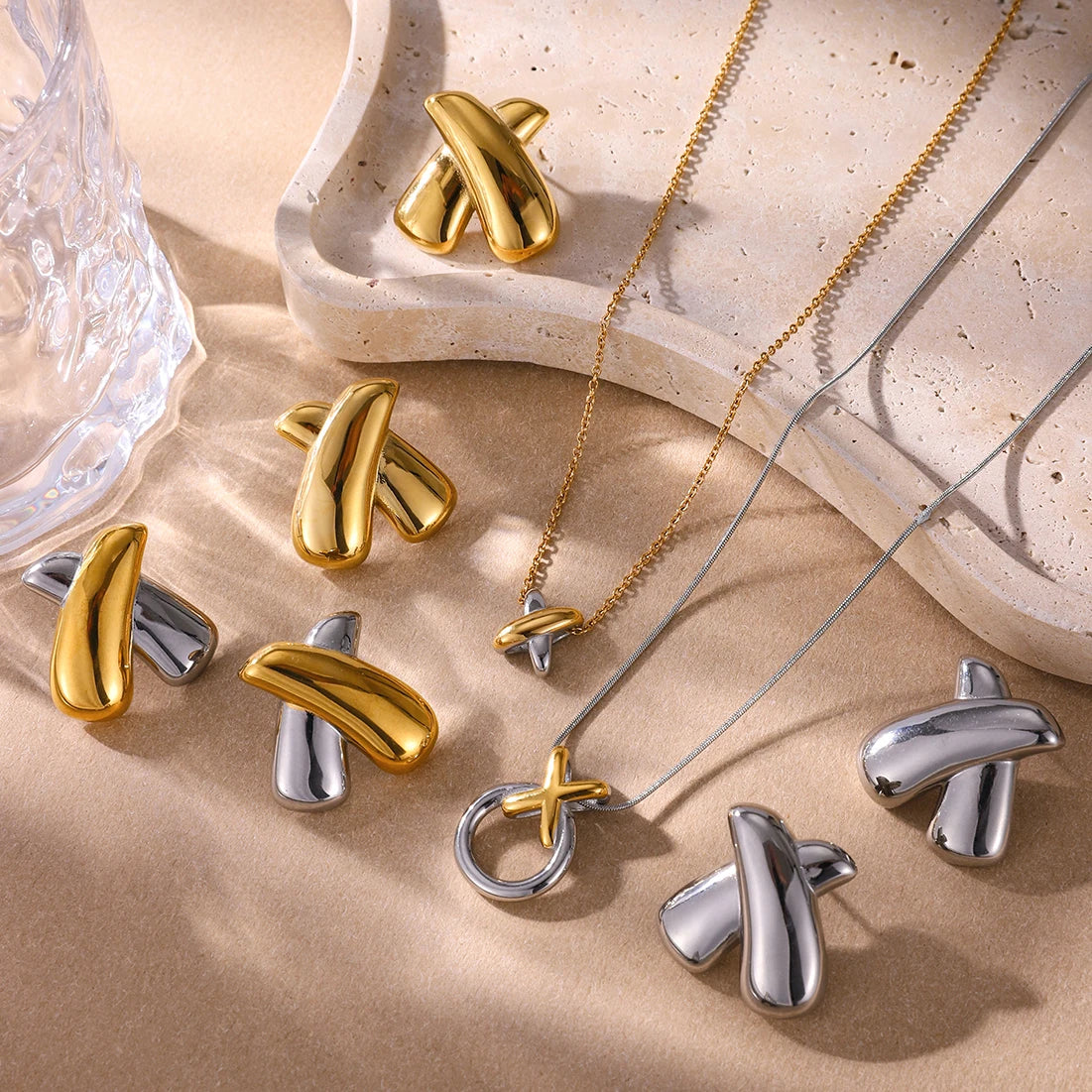 Uworld Minimalist 18k Color Blocked X-shaped Earring Women PVD Plated Stainless Steel Crossover Geometric Earring Jewelry