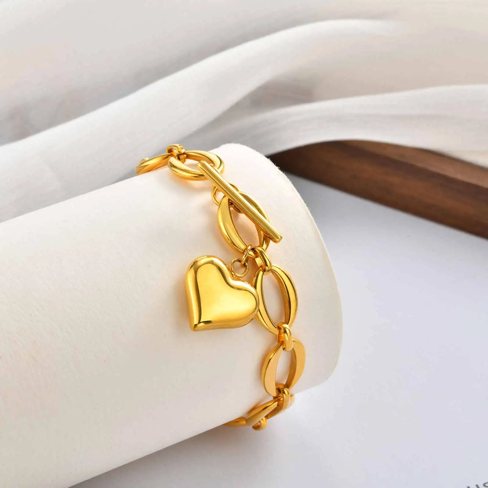 Heart Bracelet for Women, Stainless Steel 18k Gold Plated Toggle Clasp, Charm Love Link Bracelets for Valentines Day