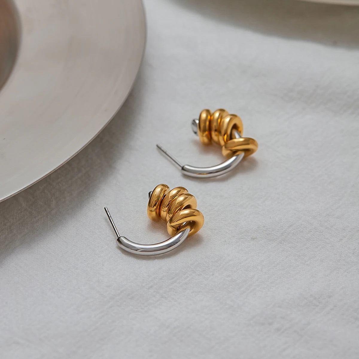 Uworld Simple Classic Two tone Multi ring C-shaped Hollow Earrings Stainless Steel Multi ring Earrings Women's Accessories Party