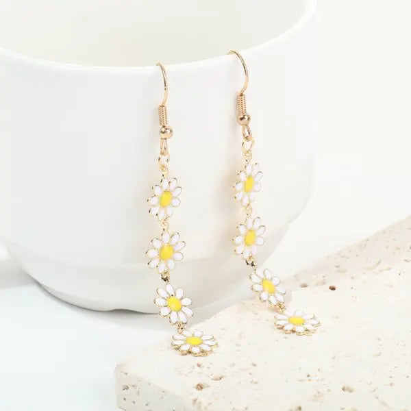New Fashion Asymmetric Tassel Flower Earrings For Women Korean Style White Daisy Rhinestone Earring Girl Party Jewelry Gift
