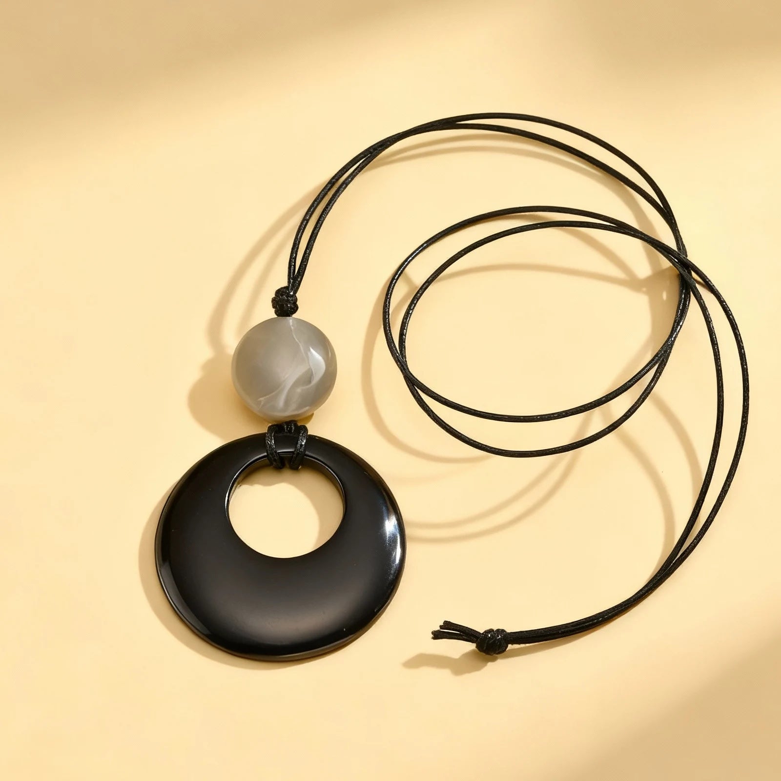 Vintage Amber Resin Geometric Pendant for Women,Ball Hollow U-Ring Wax Chain Rope Necklaces,Simple Charm Sweater Jewelry Gifts