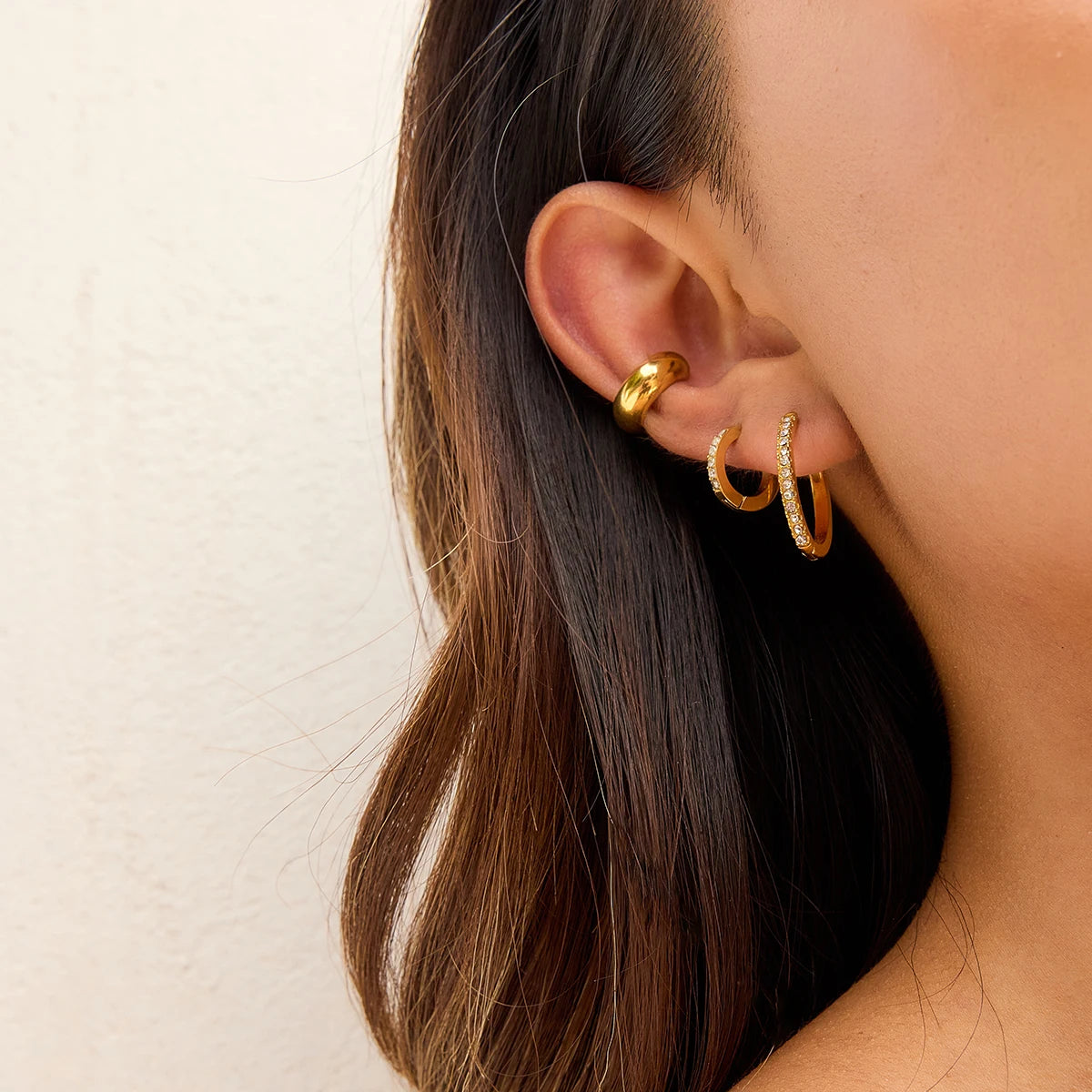 Uworld Simple Classic 18K Gold Color Plated Stainless Steel White Rhinestone O-shaped Earrings Women's Jewelry Party Gift