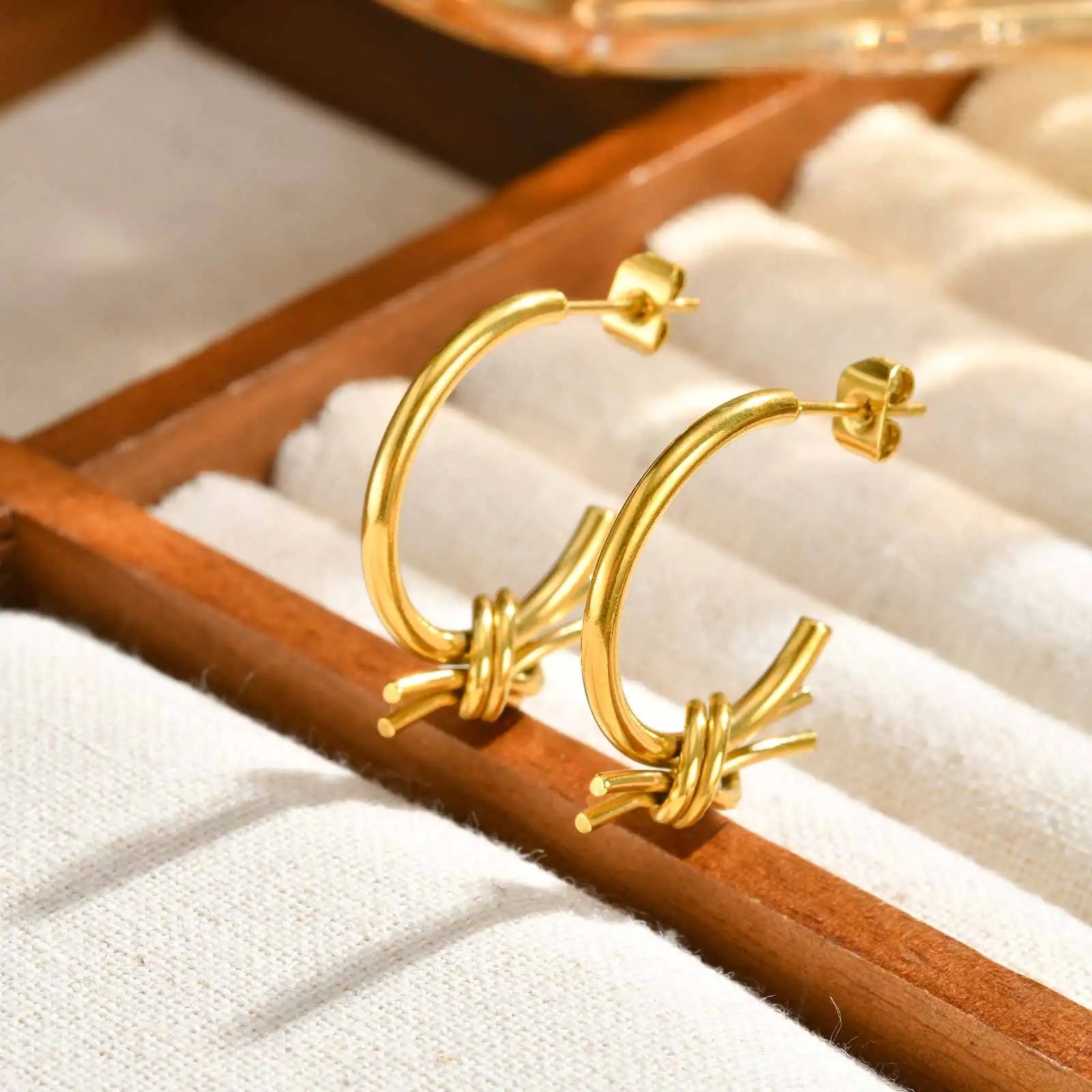 Fashion Tie Knotted C-Shaped Hoop Earrings for Women, 18K Gold PVD Plated Water Resistant Elegant Earrings Wholesale Jewelry