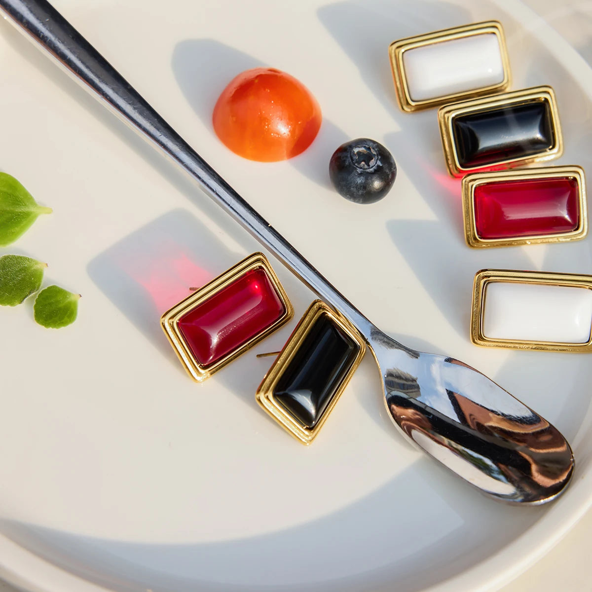 Uworld Classic Fashion 18K Gold Color Plated Red Agate Square Earrings Hypoallergenic Waterproof Stainless Steel Women Jewelry