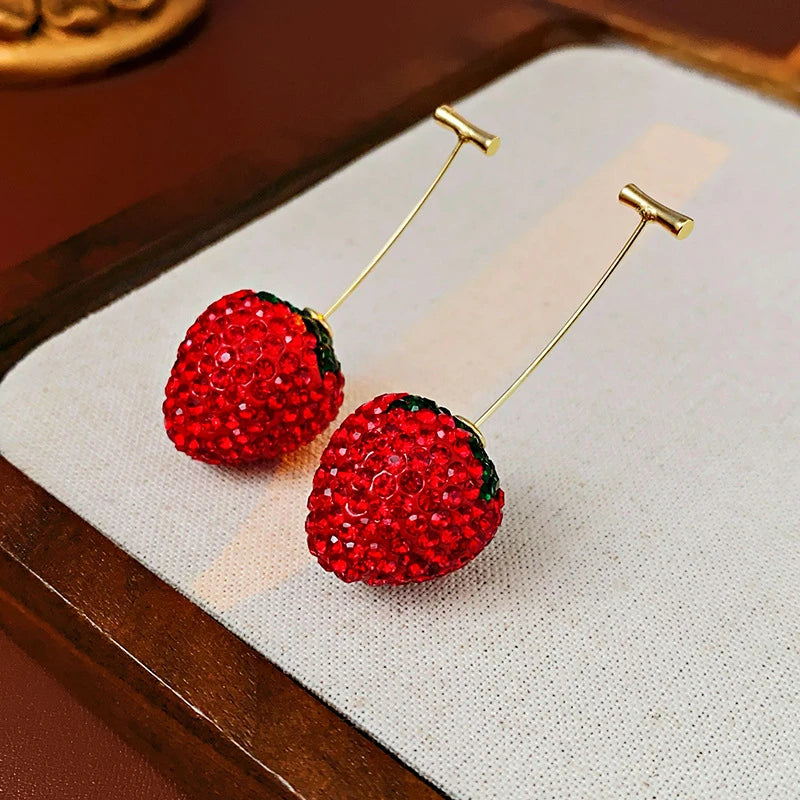 Rhinestone Red Strawberry Stud Earrings for Women Korean Cute Sweet Crystal Personality Earring Light Luxury Temperament Jewelry