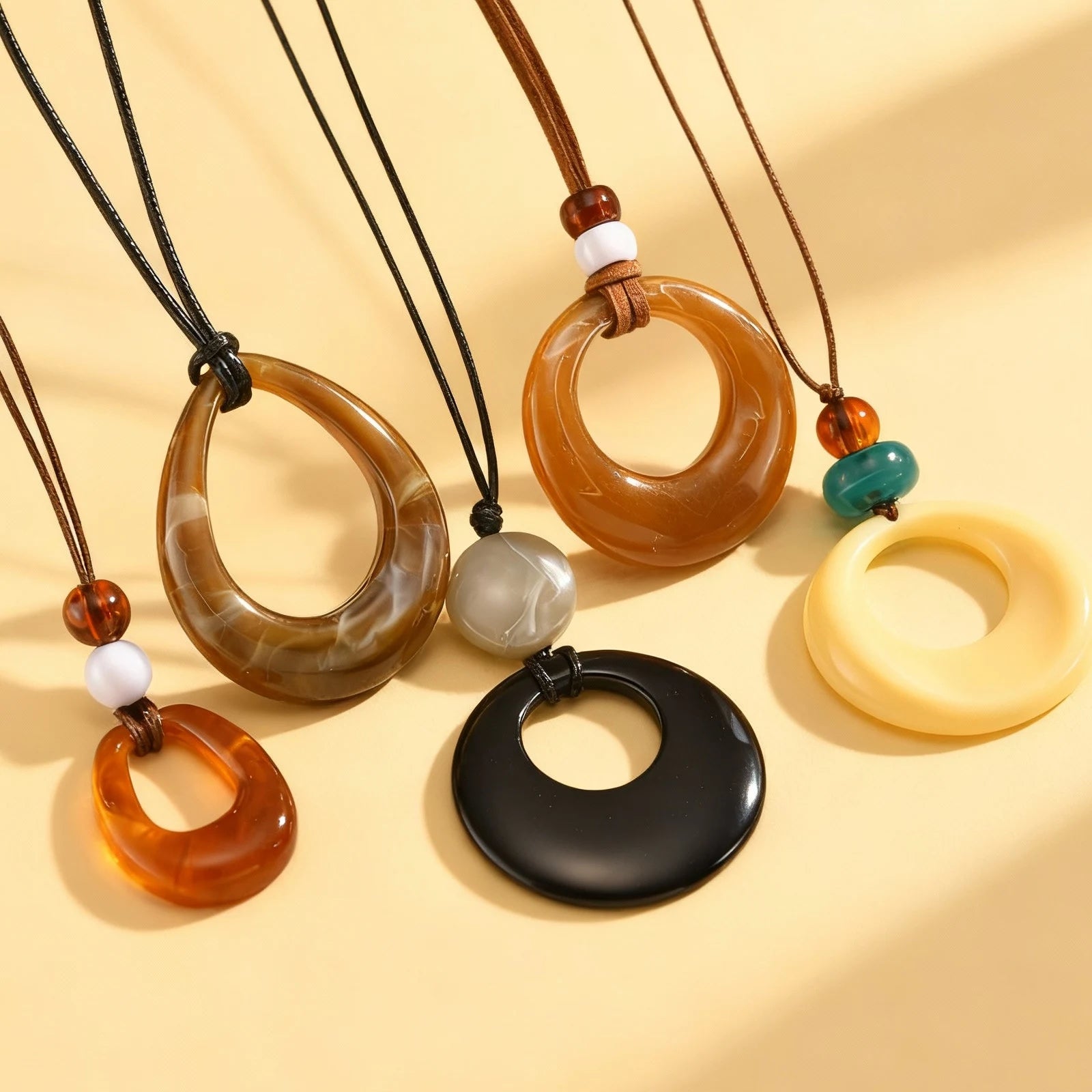 Vintage Amber Resin Geometric Pendant for Women,Ball Hollow U-Ring Wax Chain Rope Necklaces,Simple Charm Sweater Jewelry Gifts