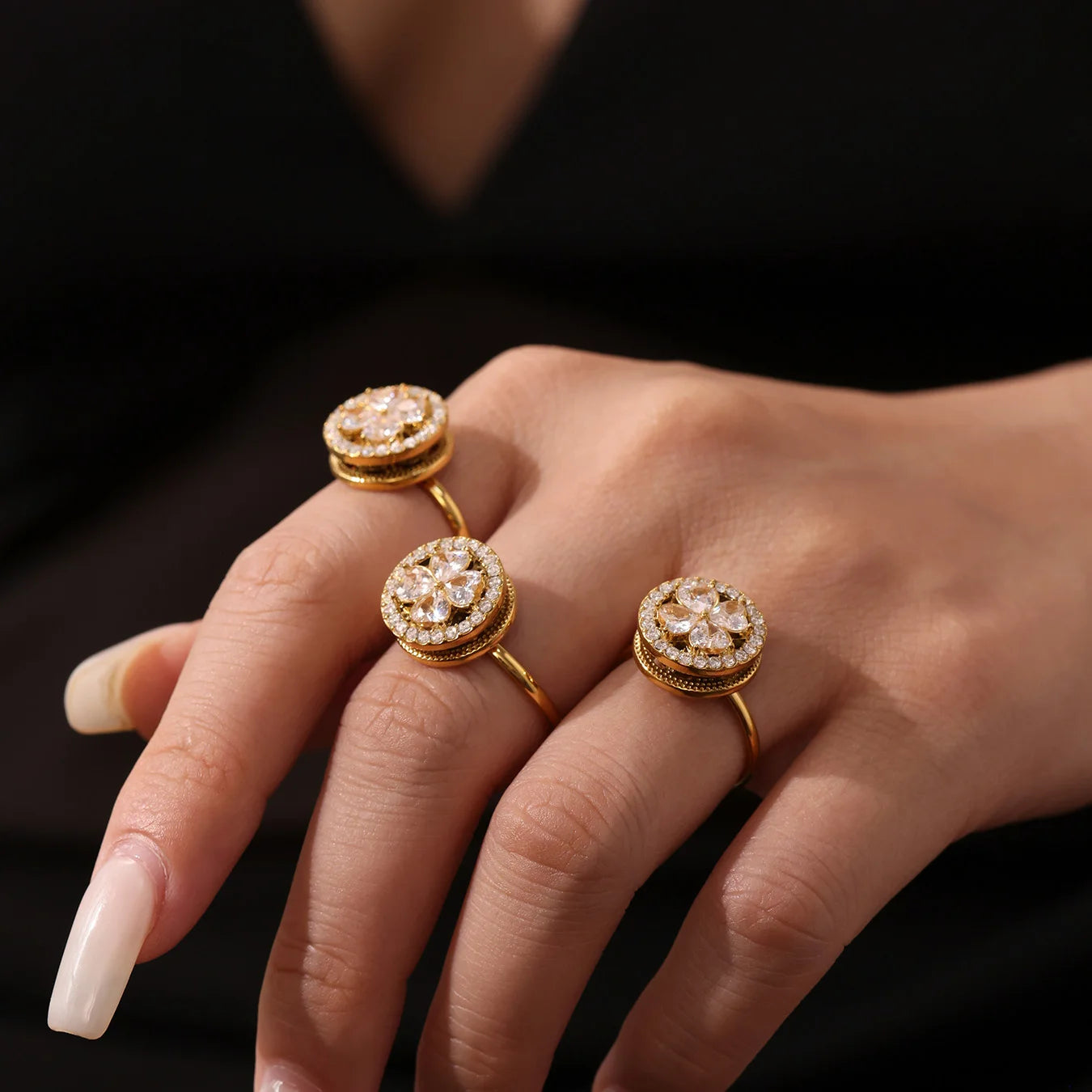 Nivora Baroque Rotatable Flower Zircon Pendant Stainless Steel Chain Necklace Bracelets Rings for Women Wedding Banquet Jewelry