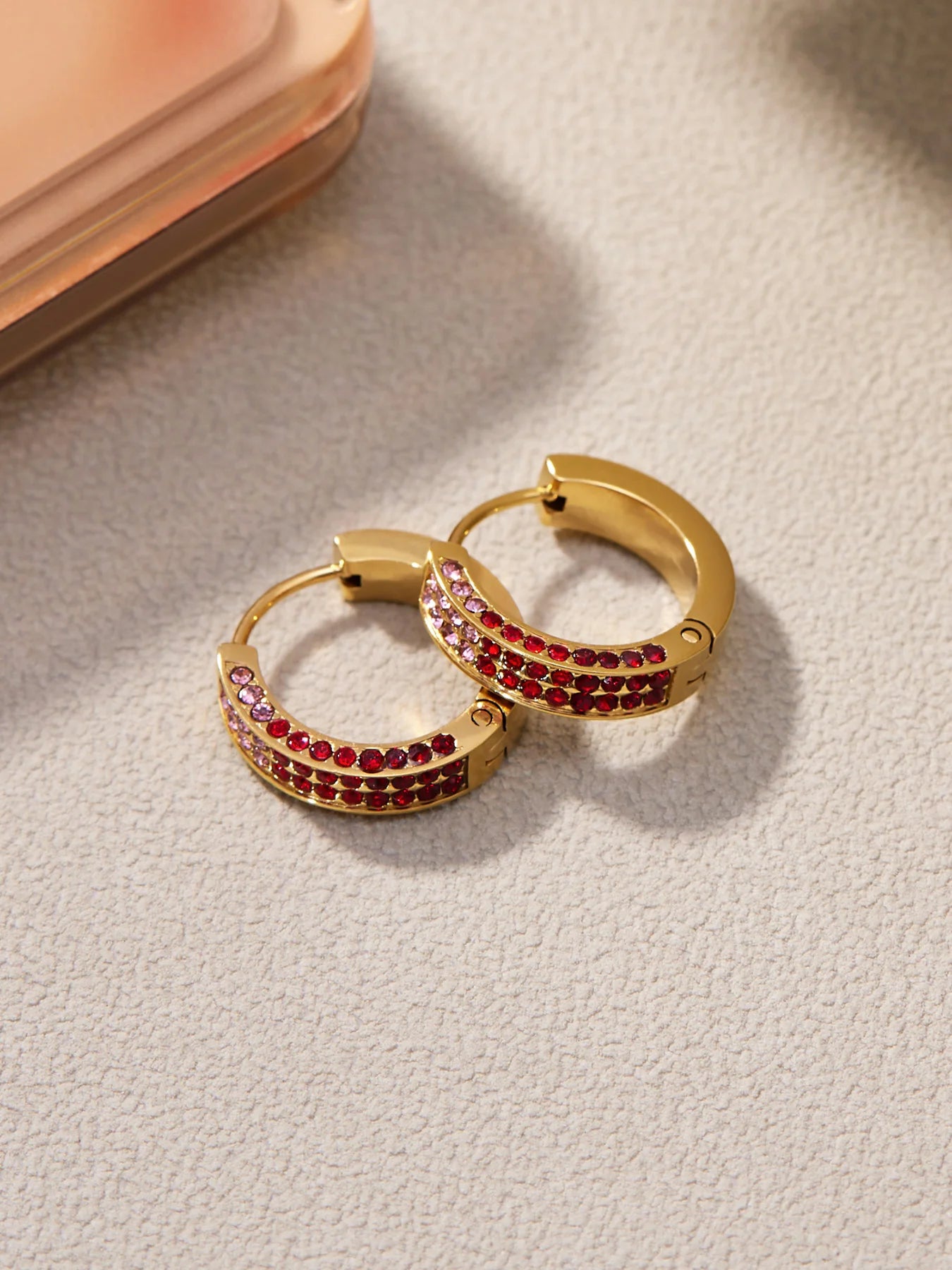 Nivora Beautiful Shine Cubic Zirconia Women Hoop Earrings Stainless Steel Hypoallergenic PVD Gold Plated Earrings Daily Jewelry