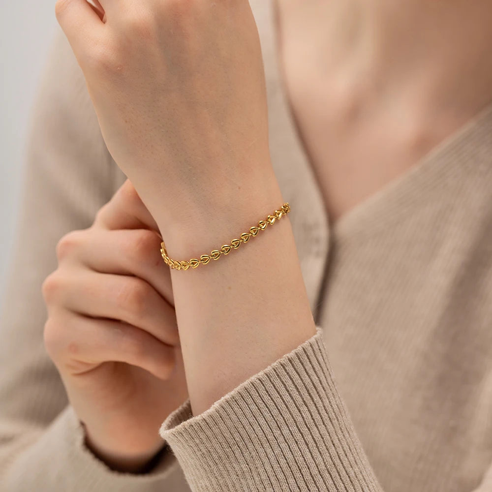 Uworld New Charm Heart Stainless Steel 18K Gold Plated Jewelry Pulseras Bracelet Women Gift Waterproof Trendy Extended Brazalete