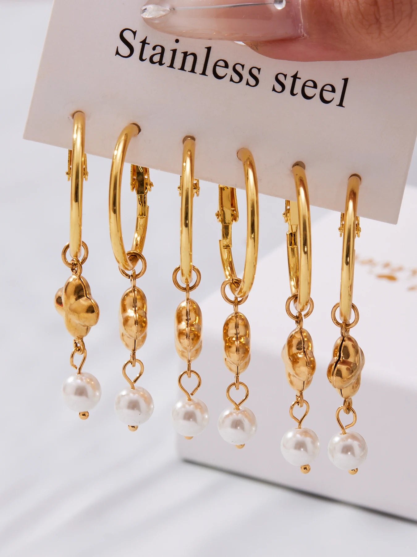 Nivora Elegant Imitation Pearl  Dangle Earrings For Women Stainless Steel PVD Gold Plated Hypoallergenic Drop Earrings Jewelry