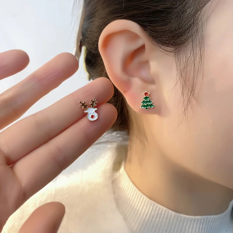 4 Pcs/set Cute Christmas Small Earrings For Women Girls Santa Claus Xmas Tree Elk Stud Earring Party New Year Daily Jewelry Gift