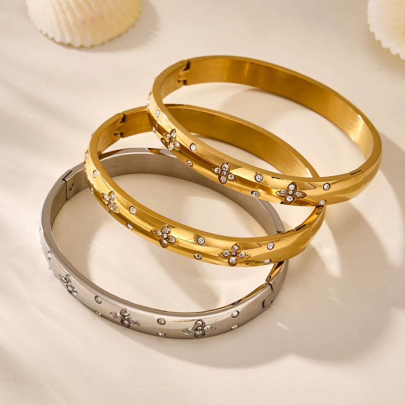 Nivora High Quality Stainless Steel Zircon Round Smooth Bangles For Women Minimalist Rust Proof Casting Jewelry Women Bracelets