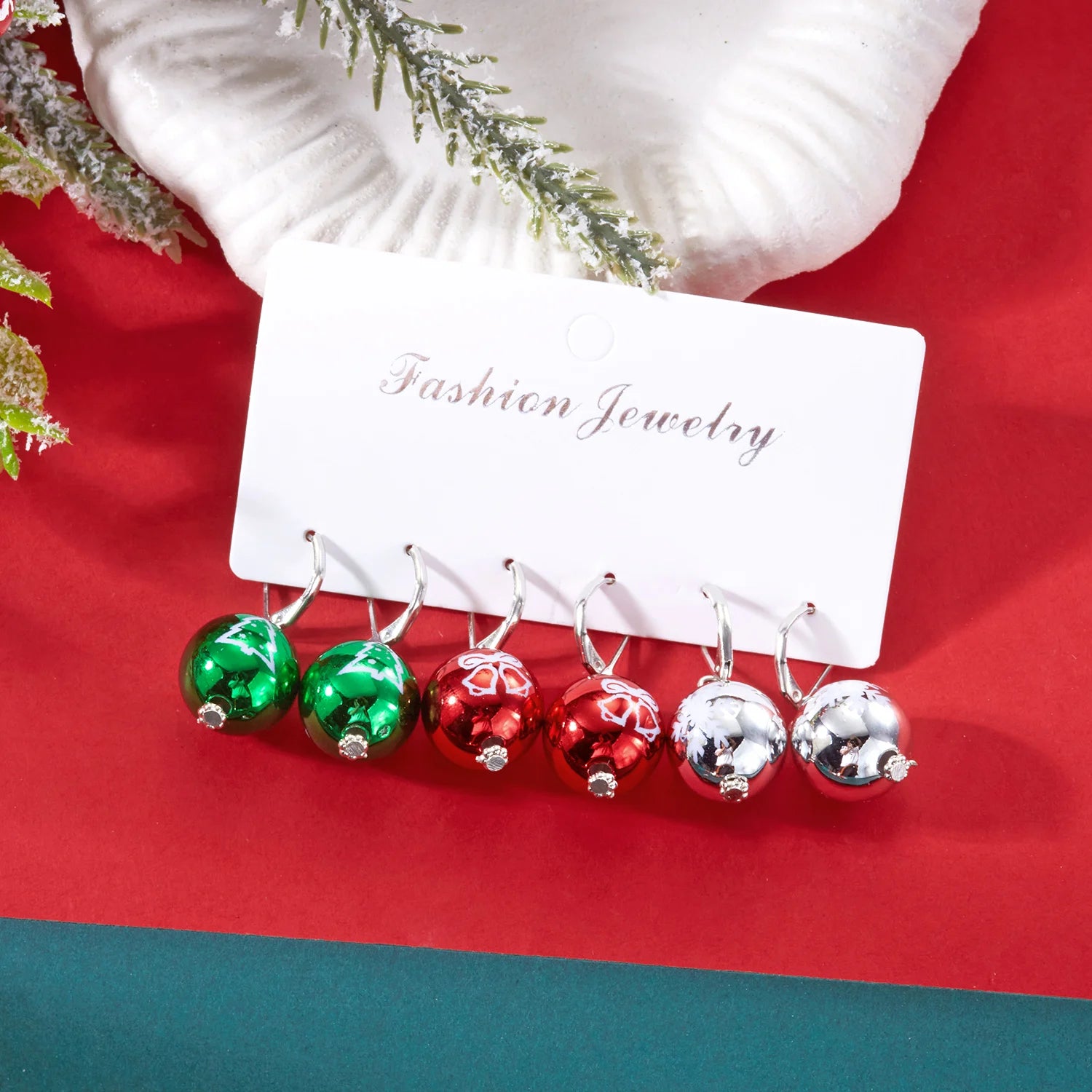 Creative Christmas Resin Ball Earrings Set For Women Red Green Round Ball Snowflake Xmas Tree Dangle Earring New Year Jewelry
