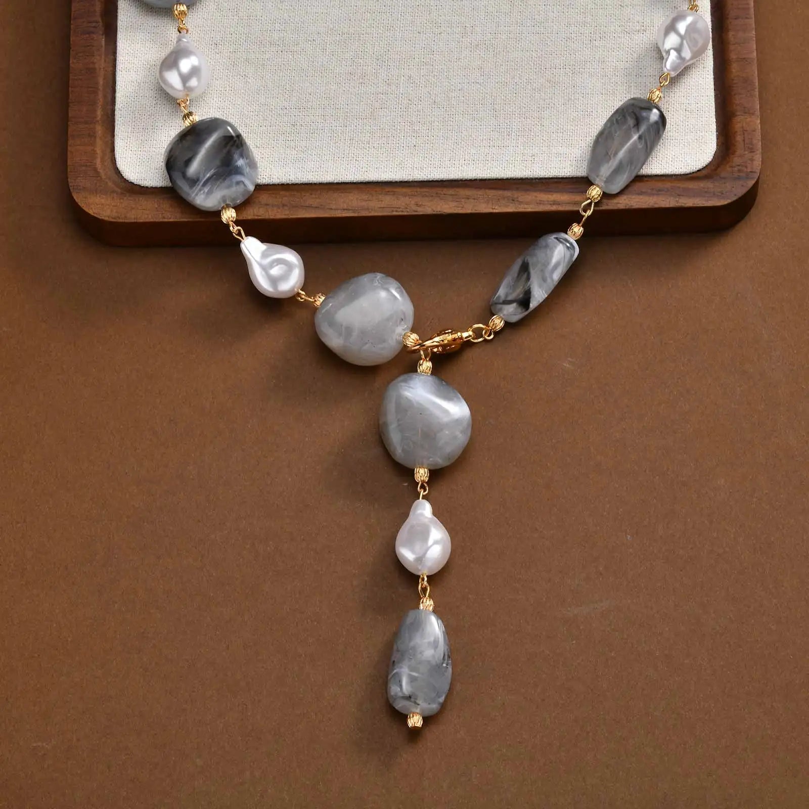 New Exaggerated Irregular Resin Beads Chain Necklace Y-shape Party Charm Jewelry Accessories for Women