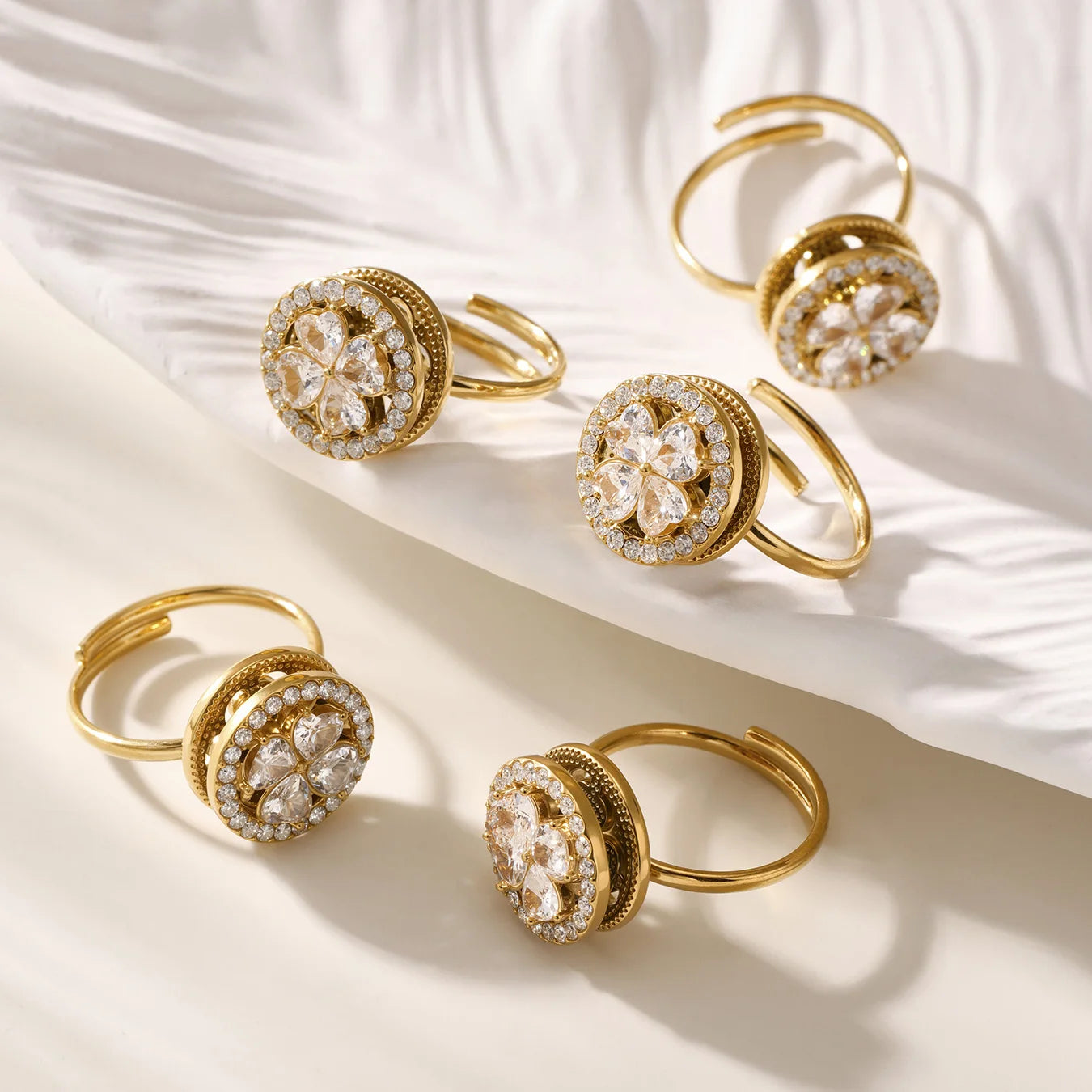 Nivora Baroque Rotatable Flower Zircon Pendant Stainless Steel Chain Necklace Bracelets Rings for Women Wedding Banquet Jewelry