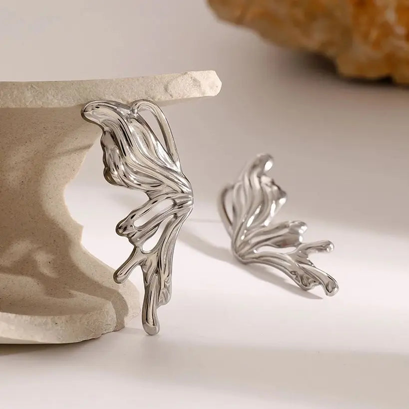 Uworld Exquisite Stainless Steel Butterfly Asymmetrical Earrings Hypoallergenic Waterproof Silver Color Fashion Jewelry Gift