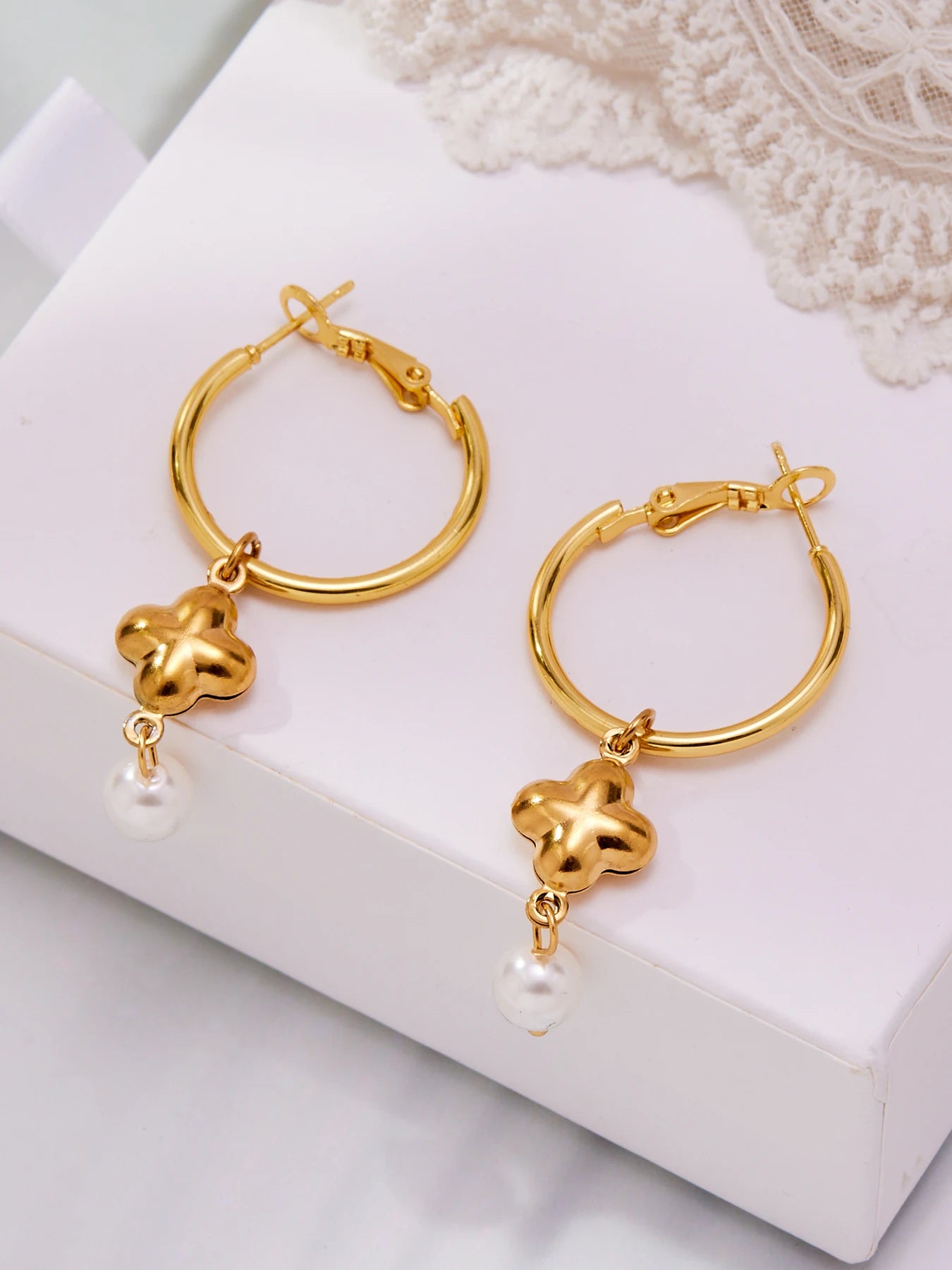 Nivora Elegant Imitation Pearl  Dangle Earrings For Women Stainless Steel PVD Gold Plated Hypoallergenic Drop Earrings Jewelry