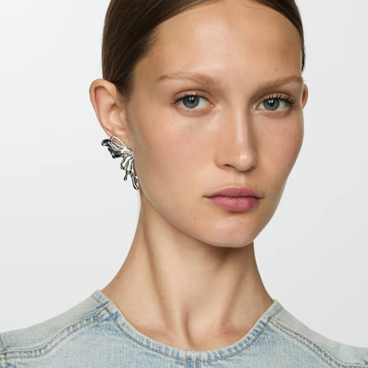 Uworld Exquisite Stainless Steel Butterfly Asymmetrical Earrings Hypoallergenic Waterproof Silver Color Fashion Jewelry Gift