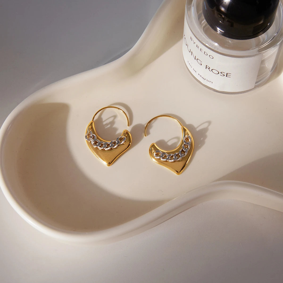 Uworld Minimalist 18K Gold Stainless Steel Gold And Silver Color-block Chain Heart Earrings Women 18K PVD Plated Fashion Jewelry