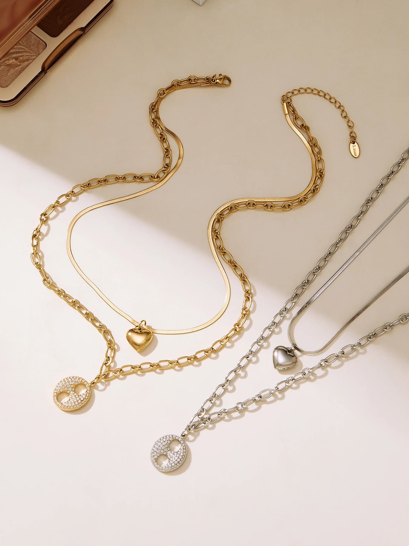 Nivora Cubic Zirconia Pig Nose Ring Women Necklaces Stainless Steel Heart Double Chain PVD Gold Plated Collar Choker Jewelry