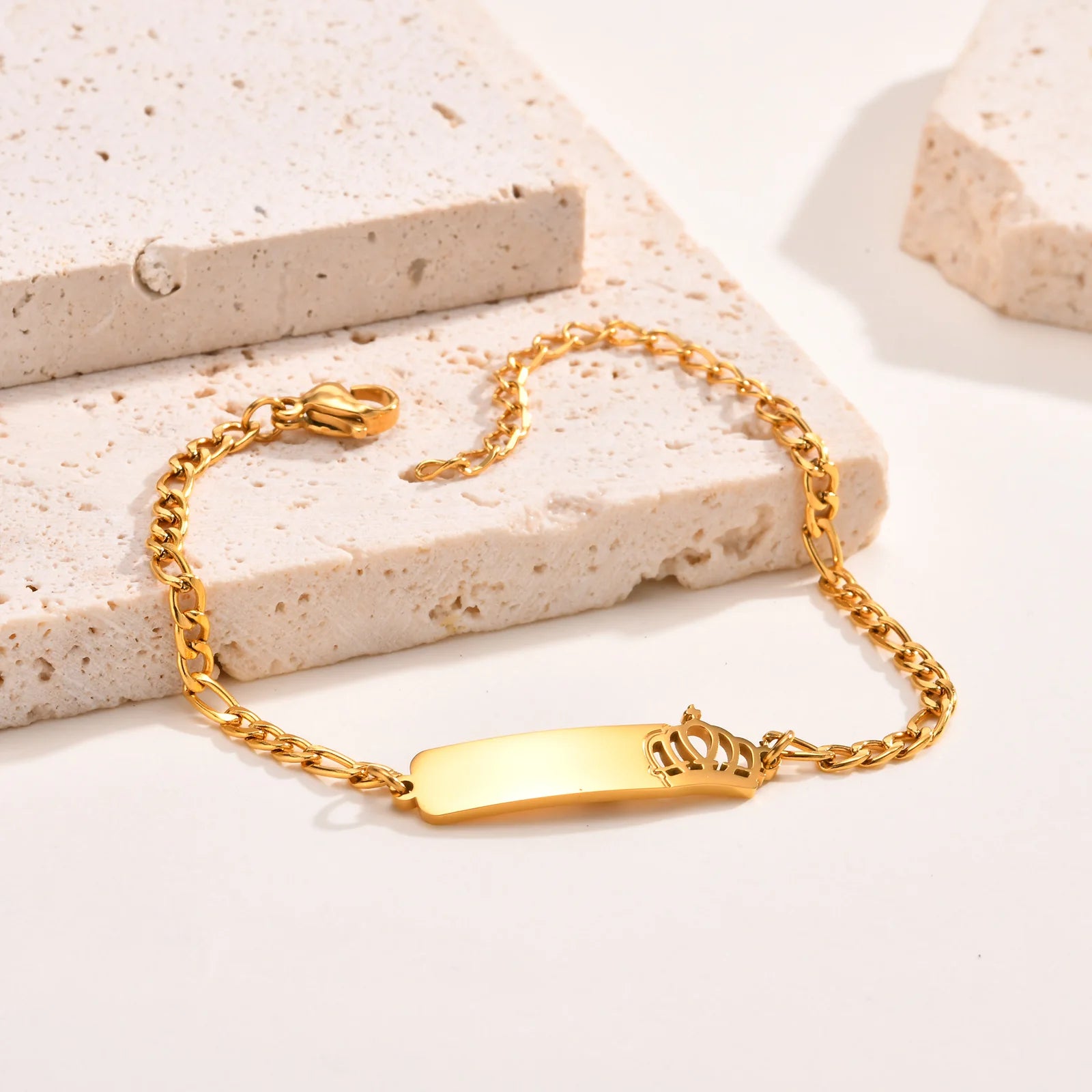 Stainless Steel Hollow Crown Curved 3-To-1 Nk Chain Custom Bracelet,Name Date personalization Engrave Bracelets for Women