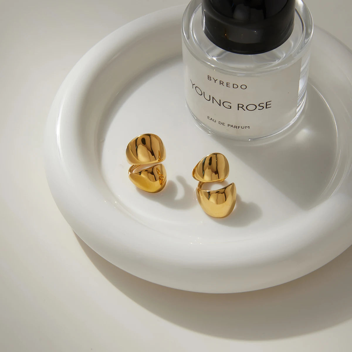 Uworld Classic 18K Plated Gold Color Wide-Faced Double-Layer Ear Clip Earrings Women Waterproof Stainless Steel Earring Jewelry